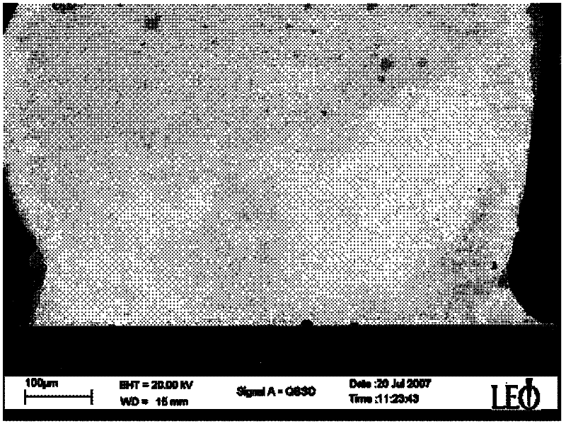 Solder bump/metallization layer connecting structure body in microelectronic package and application of solder bump/metallization layer connecting structure body