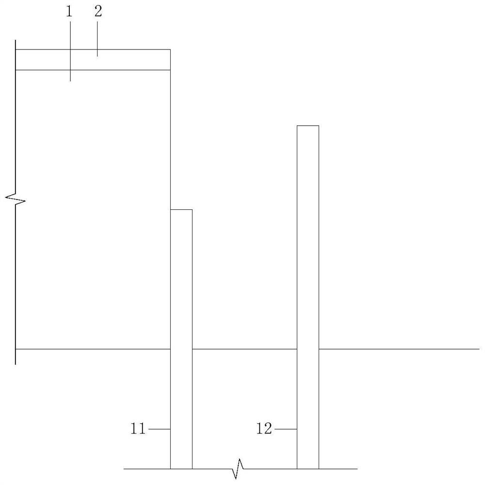 Roadbed splicing broadening structure and construction method