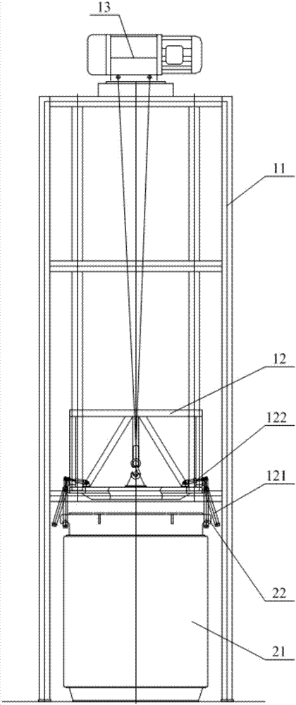 Squeezing device and squeeze cage lifting device thereof