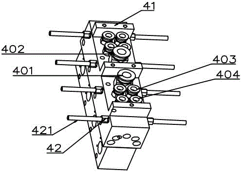 Part taking, spraying and stamping integrated device of intelligent die casting robot