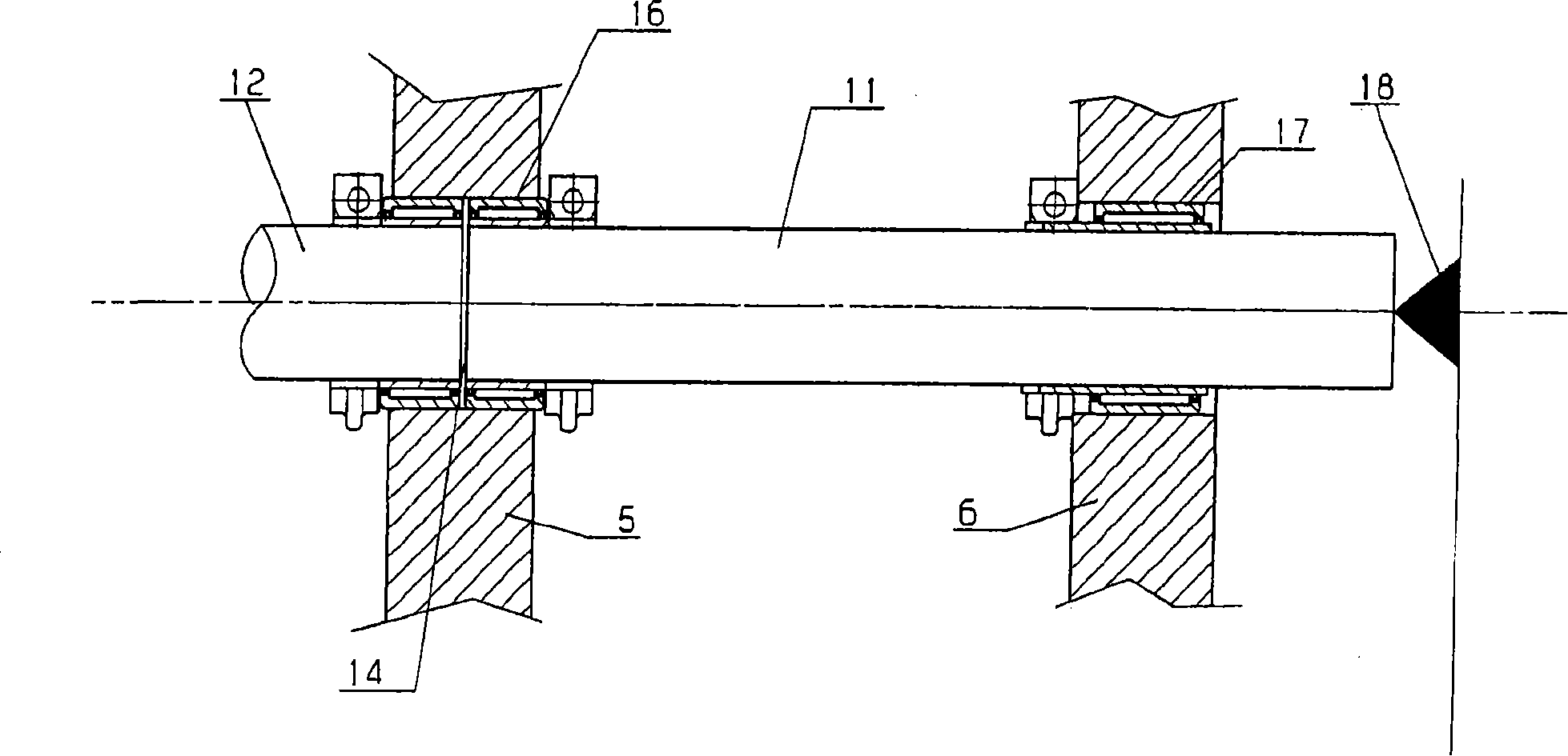 Warp knitting machine