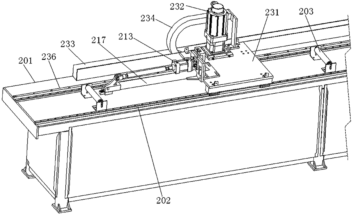 Workpiece feeding device applicable to long section