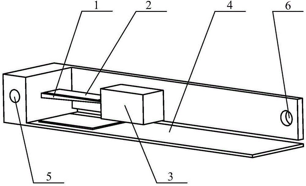 Piezoelectric oscillator structure for vibration energy recycling