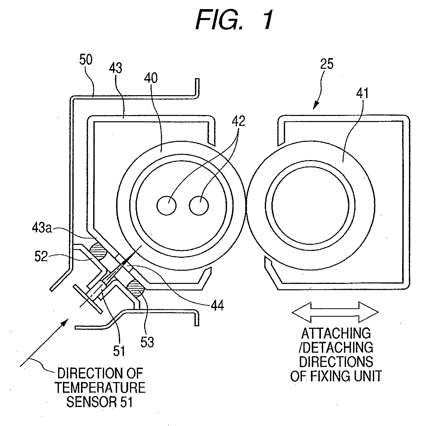 Image forming apparatus having contactless type temperature sensor