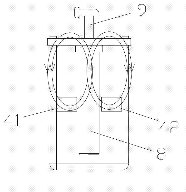 Straight-pulling type magnetic latching relay