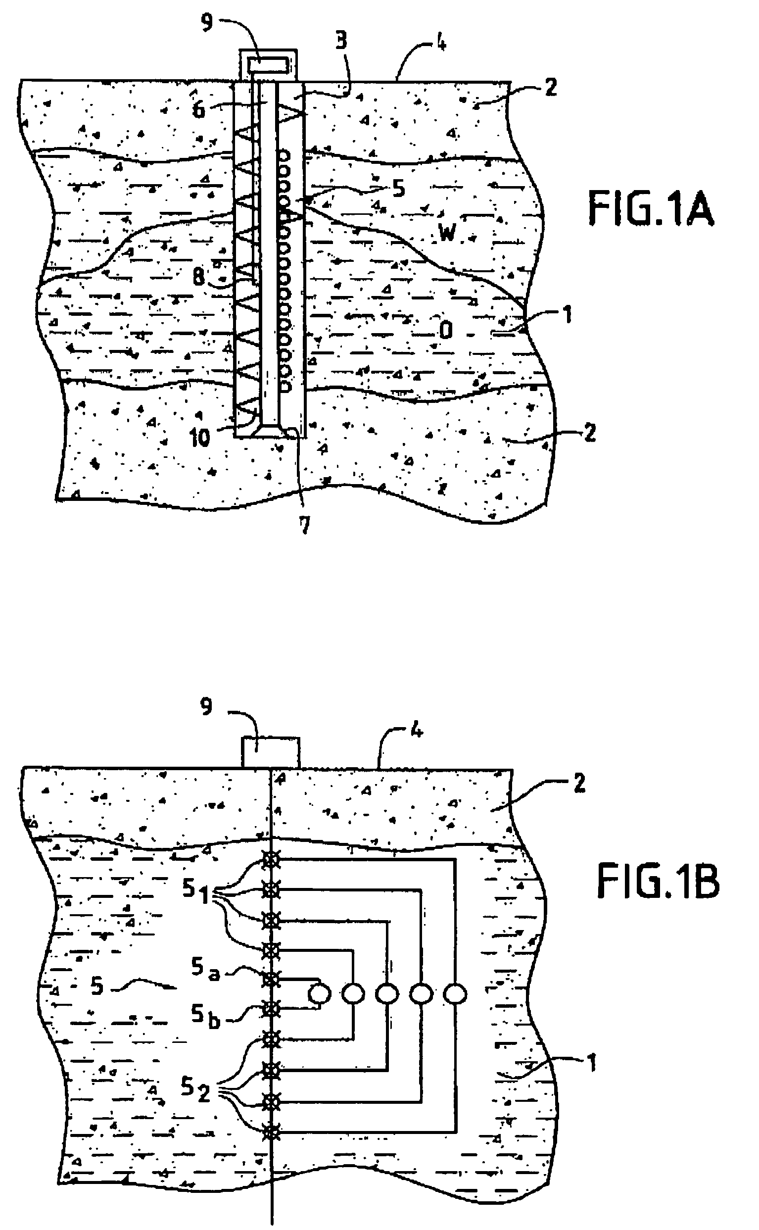 Process for determining the variation in the relative permeability of at least one fluid in a reservoir