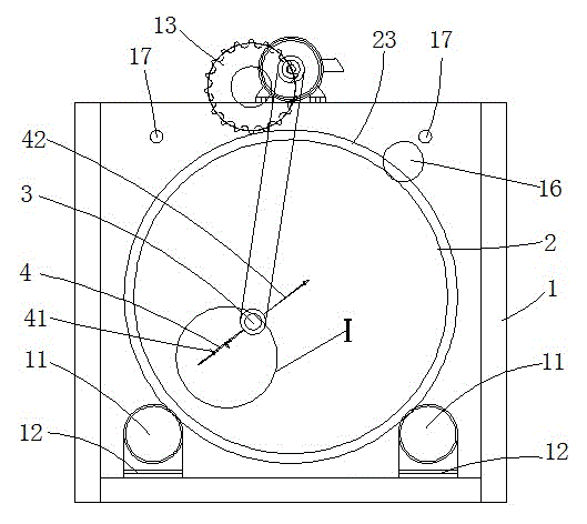 Garbage screening machine with flail knife crushing function