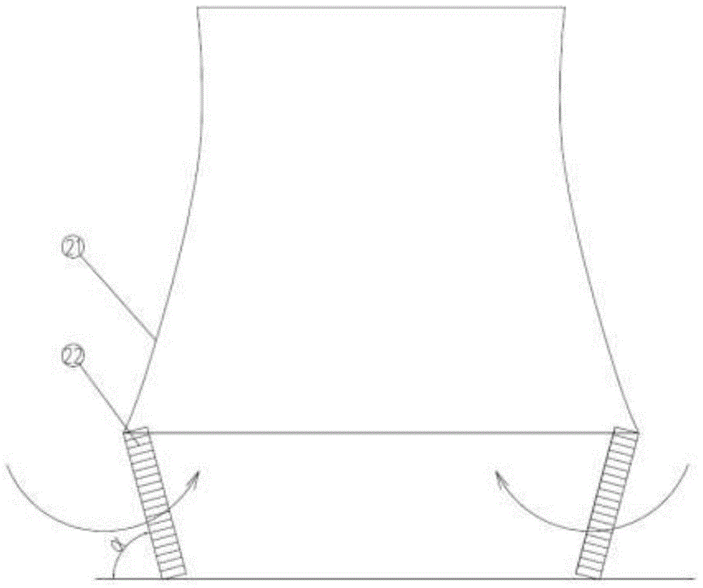 Indirect cooling tower with cooling triangles arranged obliquely