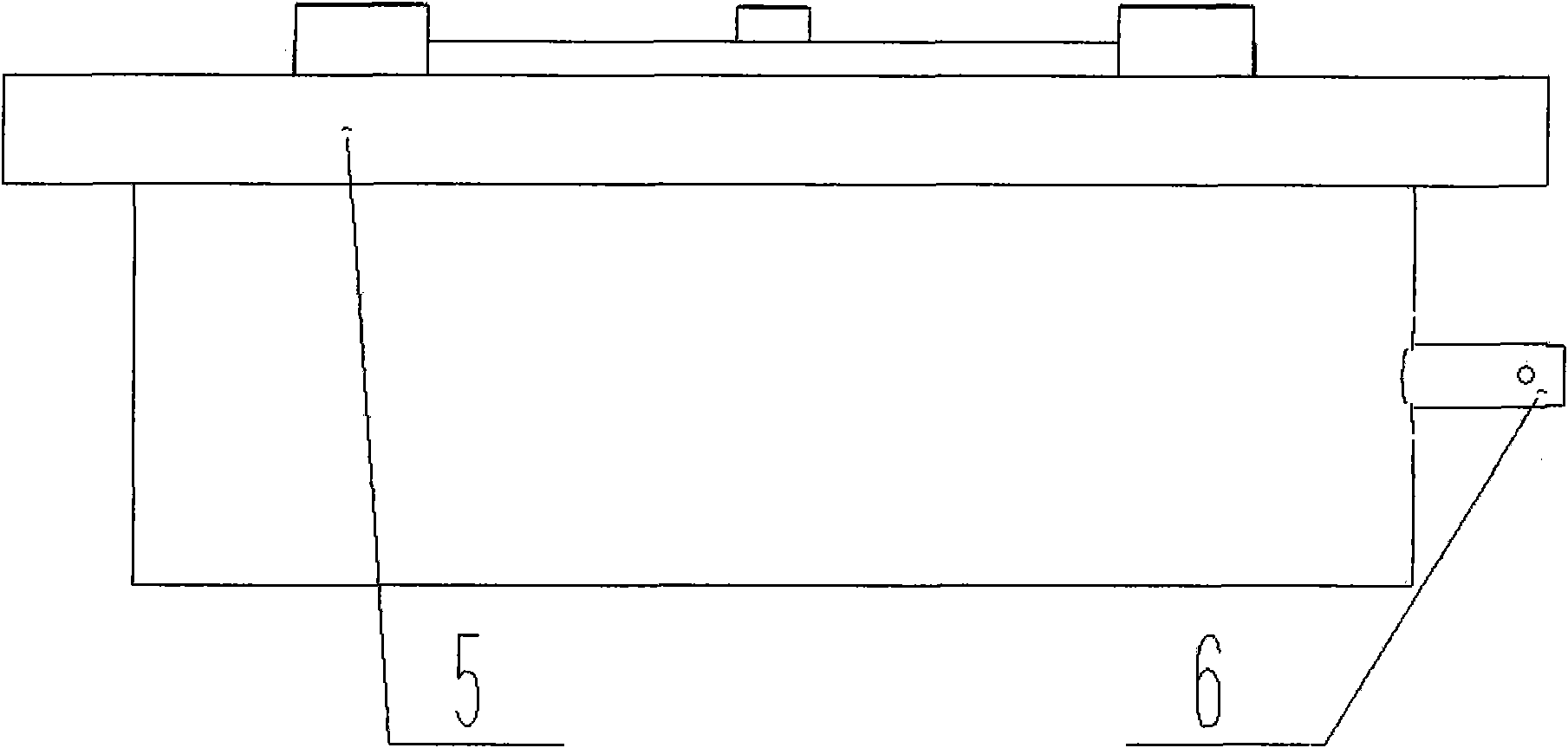 Plane two-dimensional inclined angle adjuster