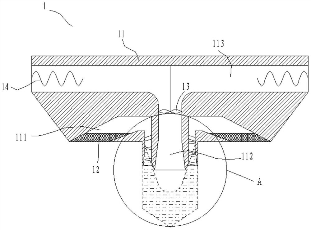 Omnibearing insect pest prevention trapping device for forestry