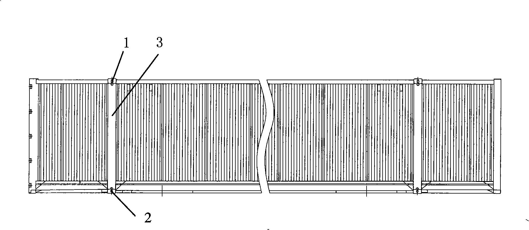 Hoisting and piling structure of container