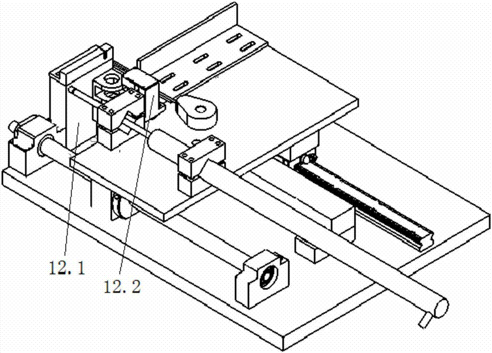 Loading device for calibrating displacement sensor, and calibration method