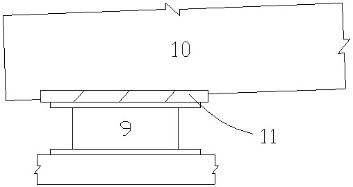 Support leveling steel plate position adjusting device and method for manufacturing precast beam