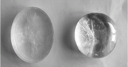 Weakly-acidic high transparent soap and preparation method thereof