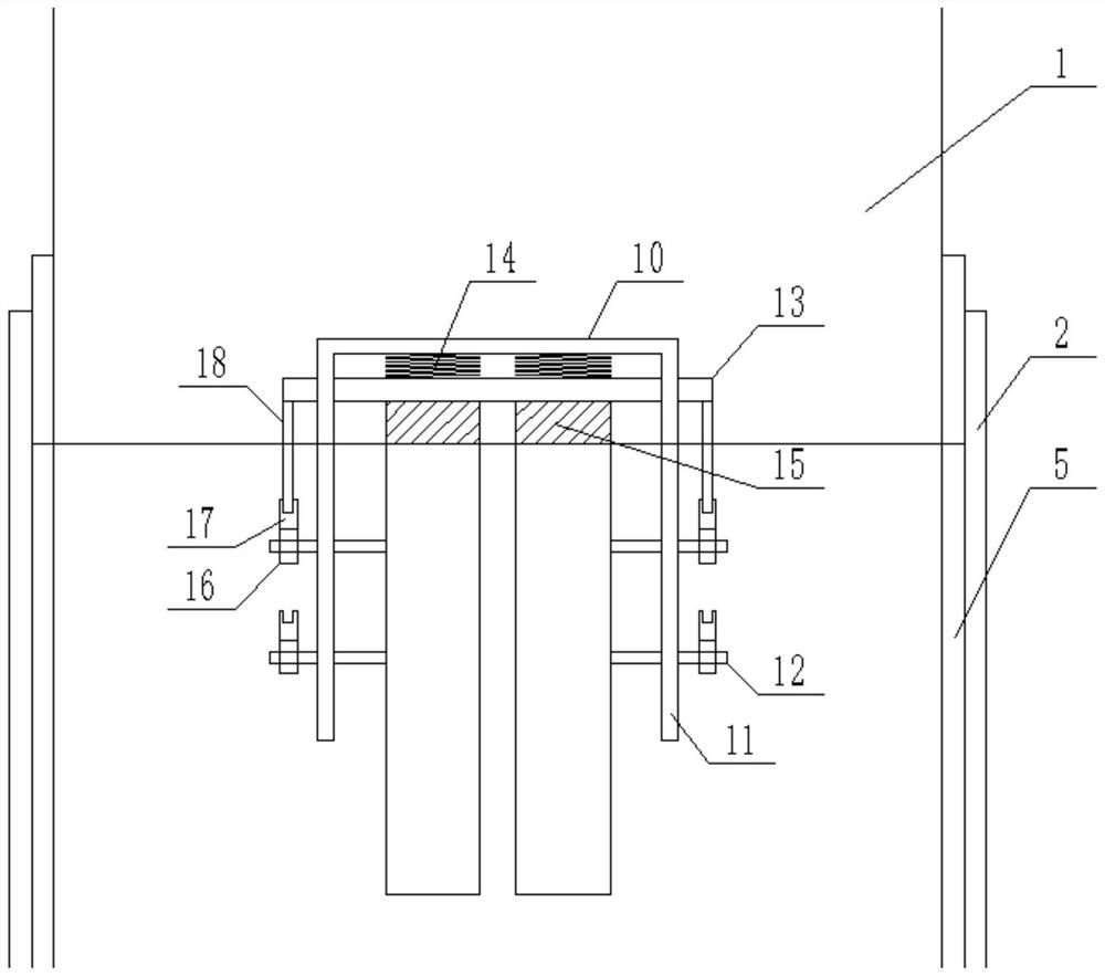 Hoop bracket bearing structure capable of being recycled