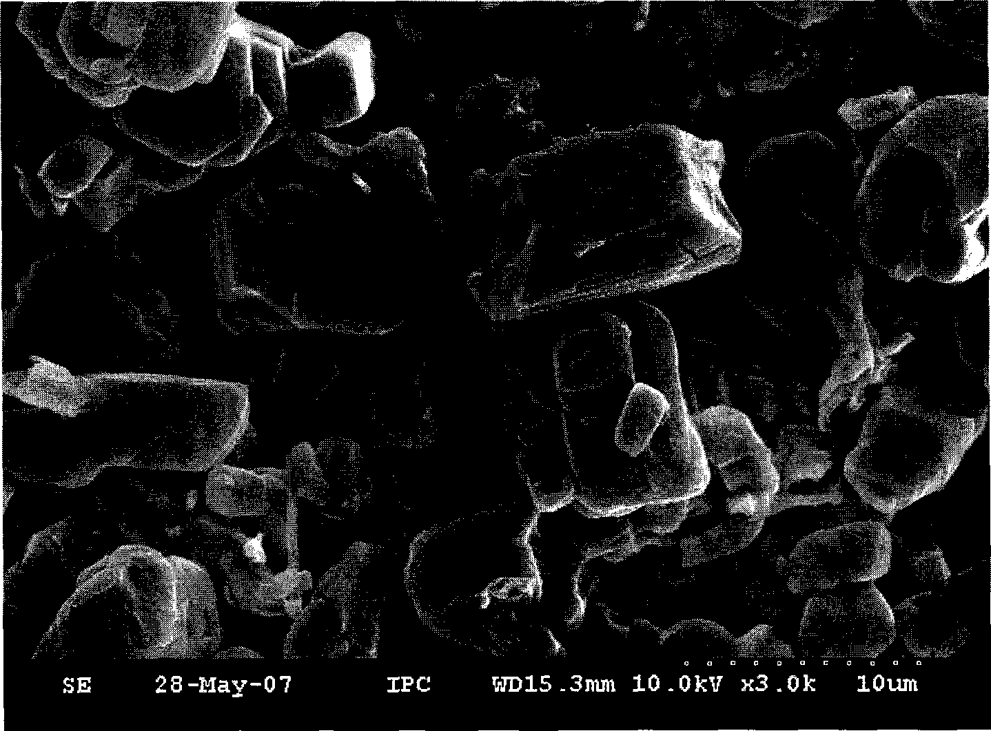 Expansion type flame-retardant coatings glue and use thereof in textile finishing