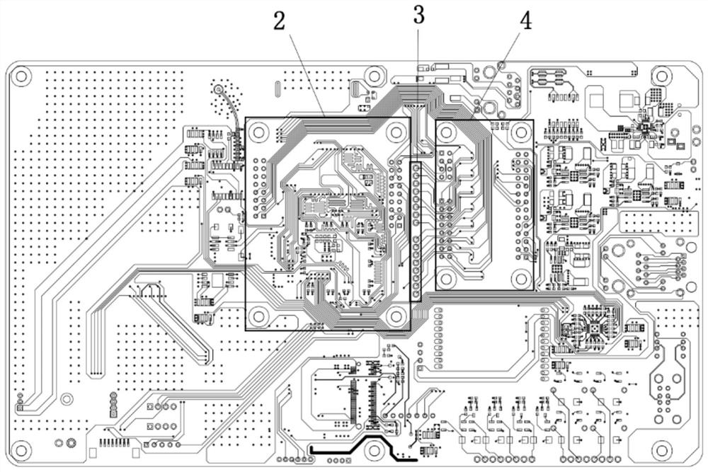 Self-feedback output system and method based on analog-to-digital conversion sampling module