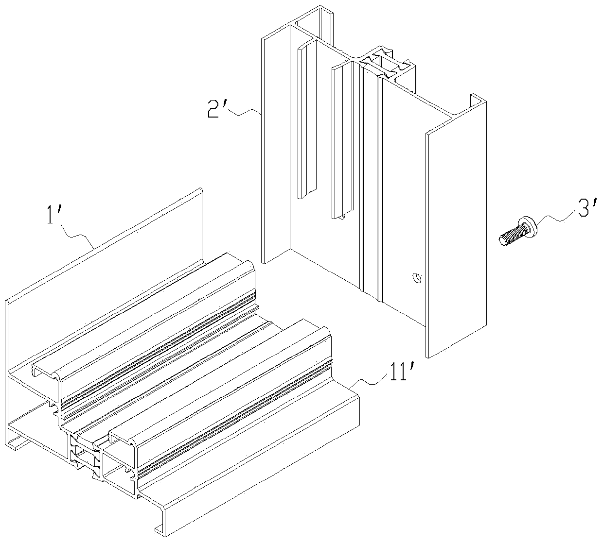 Connecting piece with cavity sectional material