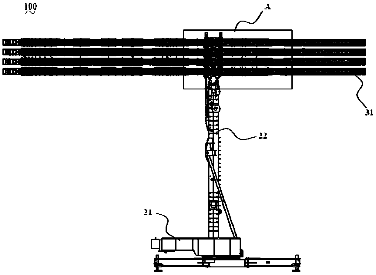 Automatic arraying control device of log-periodic antenna array and arraying method thereof