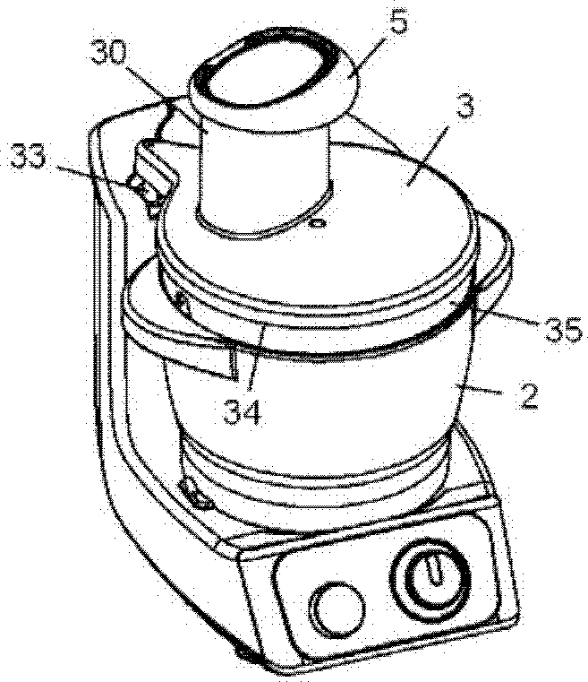 Culinary preparation apparatus comprising a working container closed by a movable cover including a chute