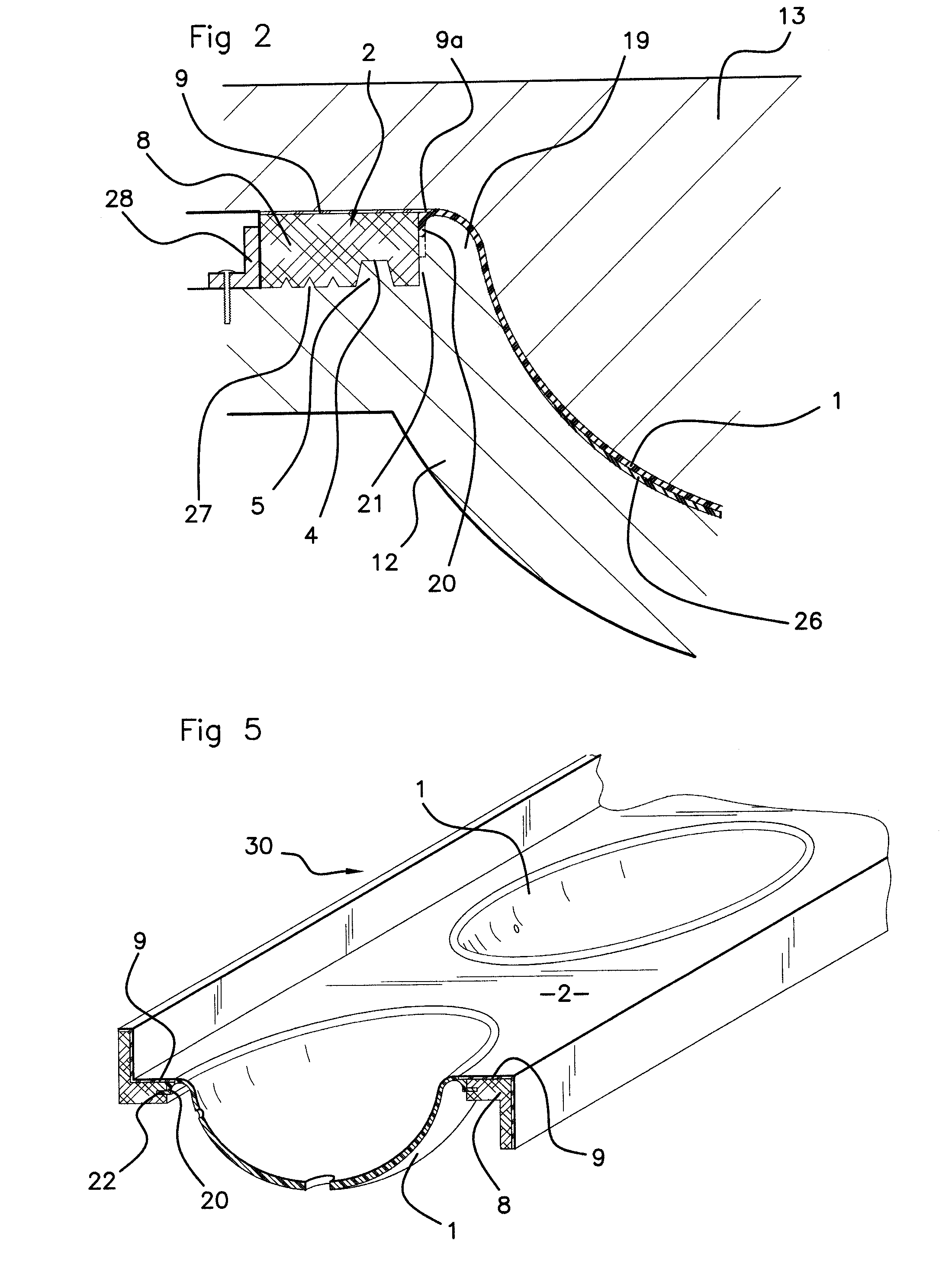 Method for producing a basin integrated in a receiving plane, receiving plane for carrying out the method and monobloc assembly obtained by the method