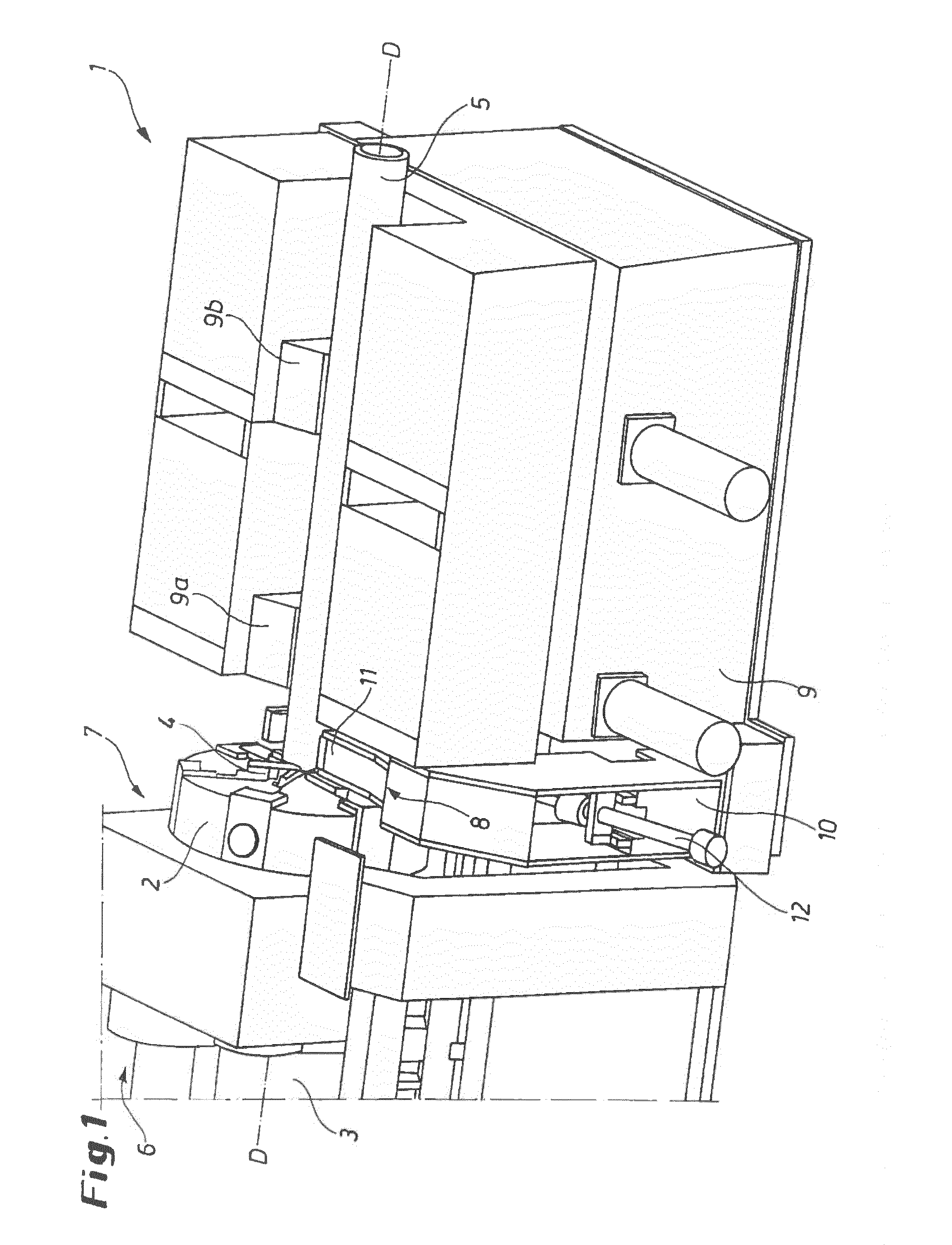 Machine for machining pipe ends, having a centering device for centering a tubular workpiece in relation to an axis of rotation