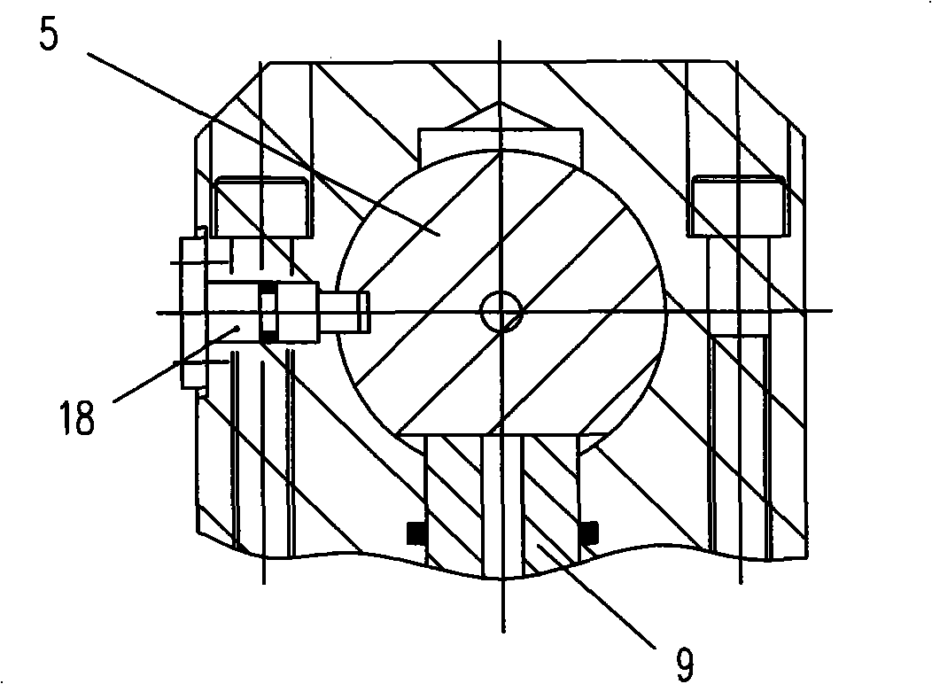 Three-chamber automatic clamping and locking mechanism