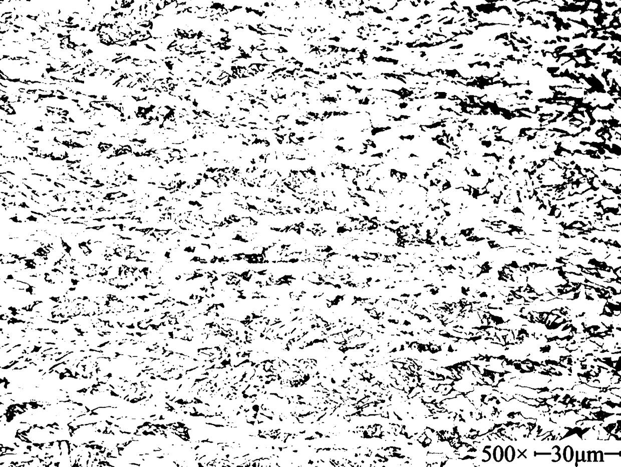 Pipeline steel X70 steel plate in low compression ratio, and production method thereof