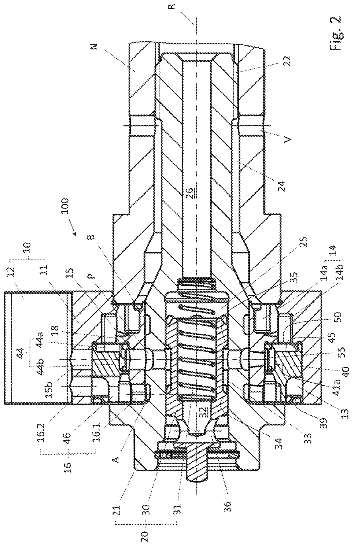 Cam shaft phase setter comprising an annular reflux valve