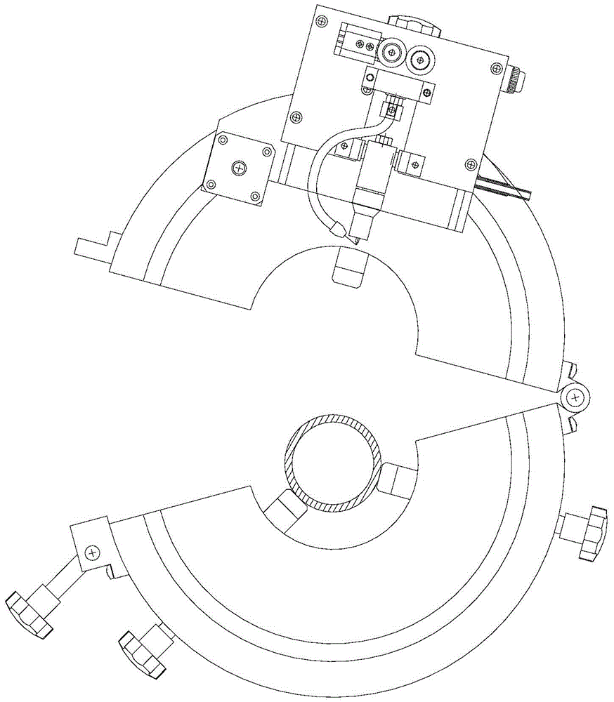 A portable fully automatic metal pipe welding equipment