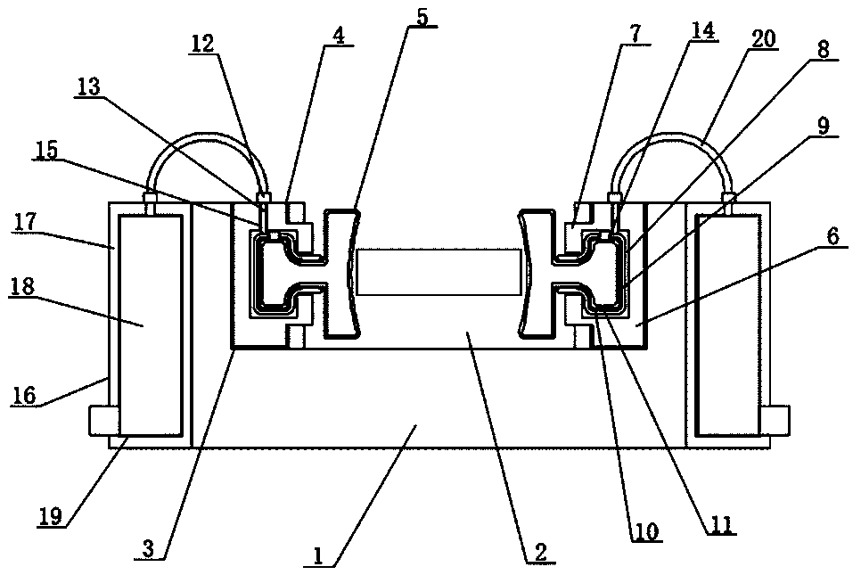 Abrasion-resisting type carbon sliding plate clamping assembly