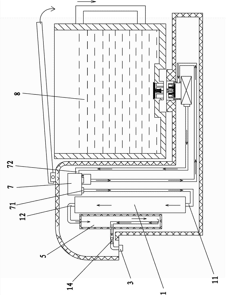 Drinking water heating device with water collecting tank