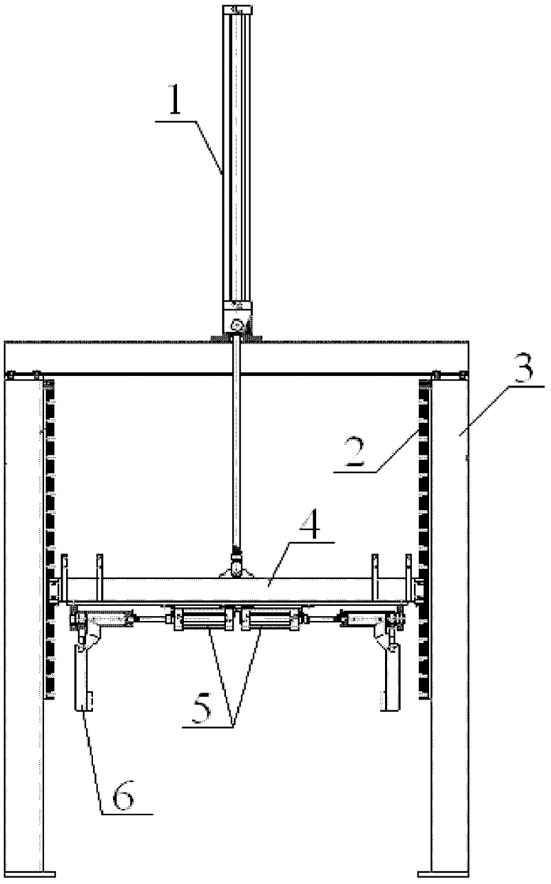 Green tyre discharging and turning device