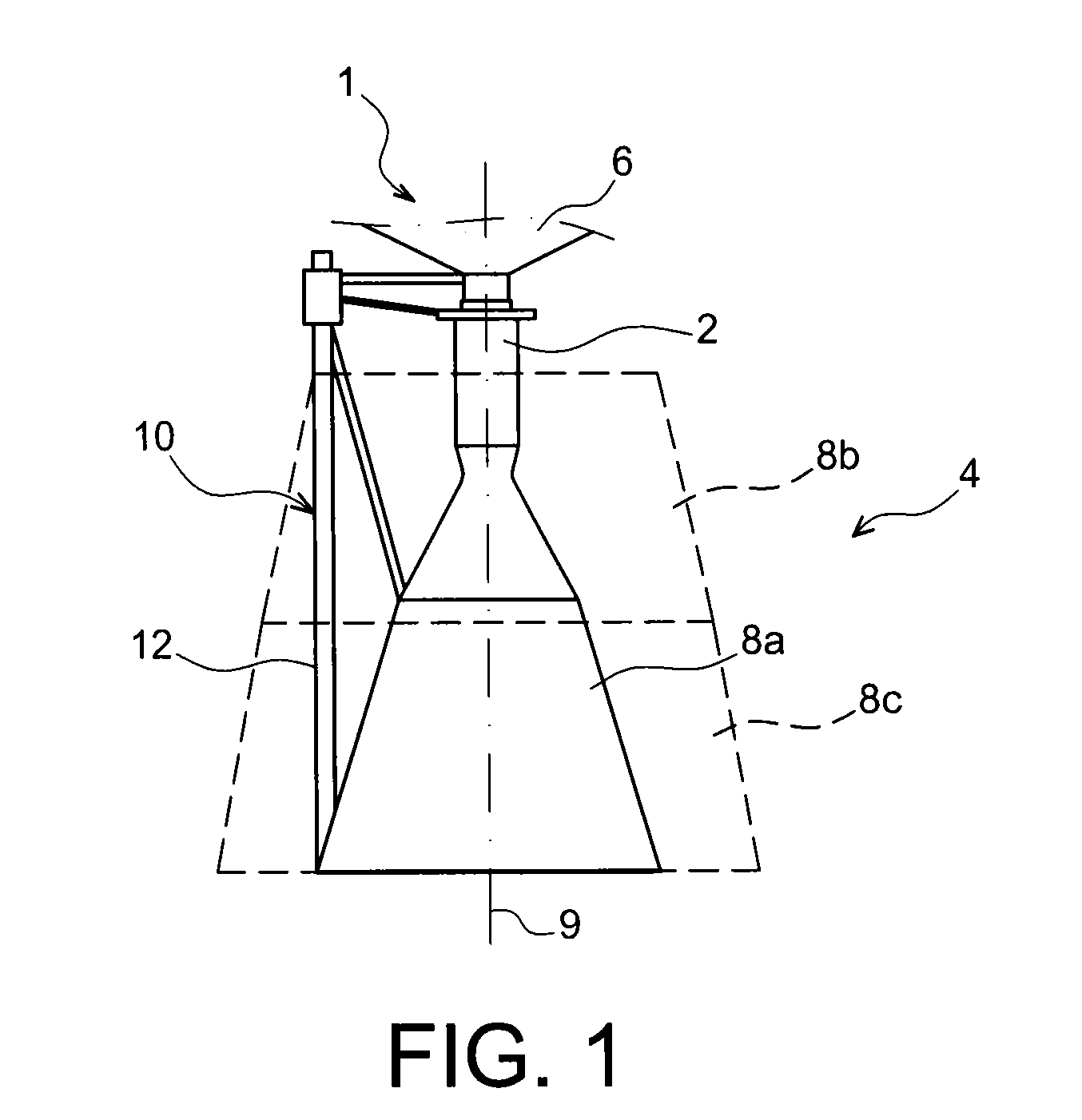 Launcher stage comprising a temporary support structure for temporarily supporting nozzle sections allowing access to the core of the engine