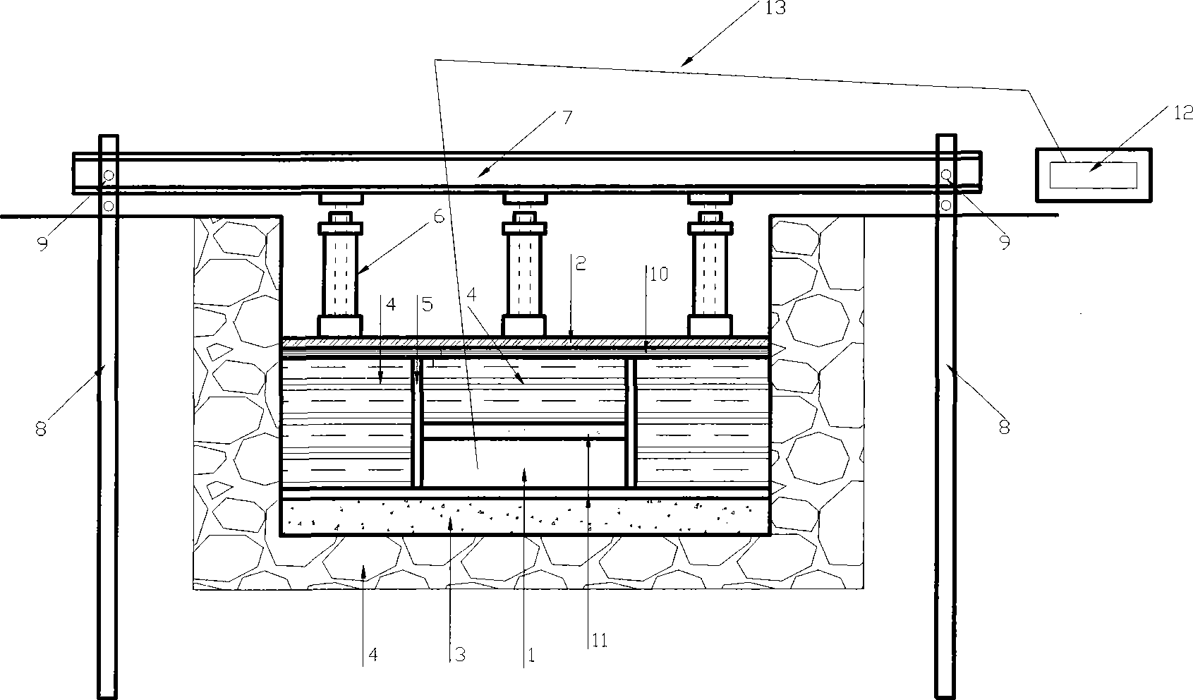 In situ calibrating device for soil pressure box and method therefor