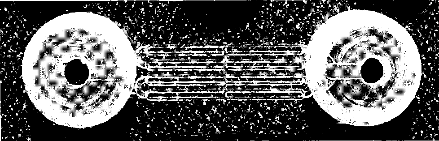 Method for preparing nano pseudo boehmite and microchannel reactor