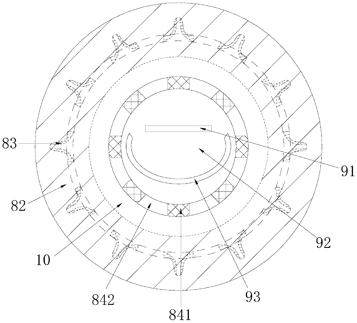 Rubber crushing device for rubber production