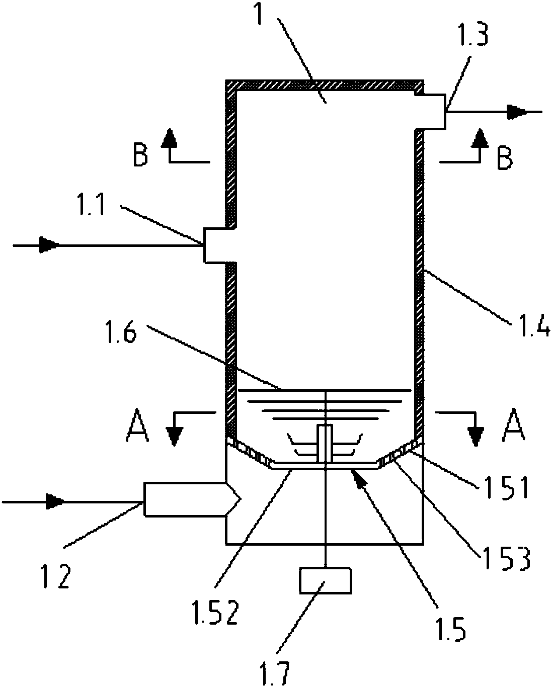 Agricultural product low-temperature negative-pressure drying and crushing integrated method and system