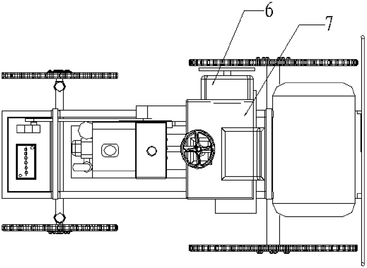 Agricultural pesticide spraying device applicable to large plantation bases