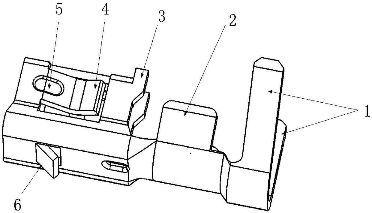 Protection type terminal with two-sided elastic piece and low insertion force