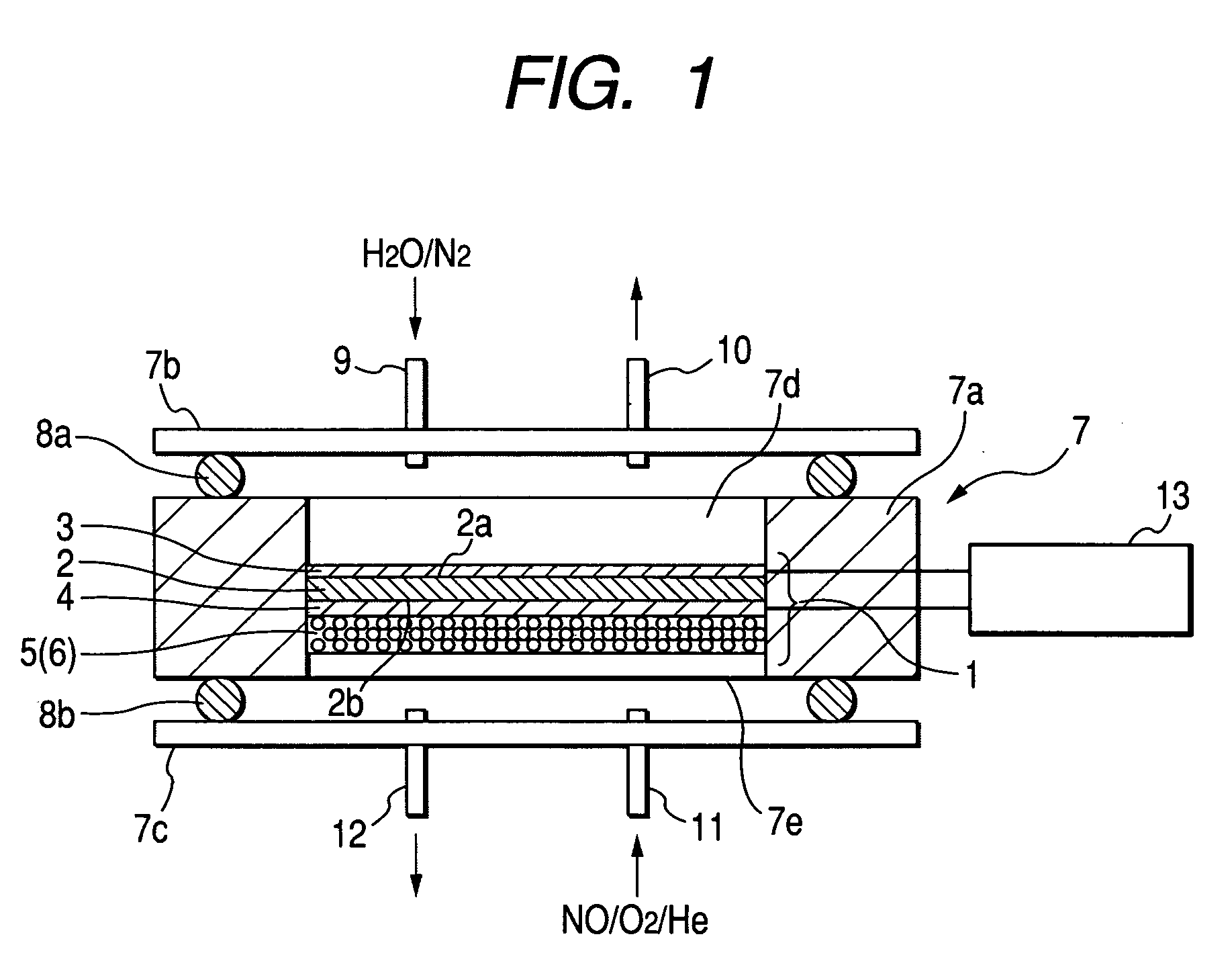 Nitrogen oxide decomposing element and nitrogen oxide decomposing apparatus including the same