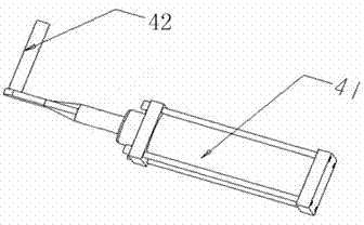 Automatic ring buckling device for cathodes of button cells