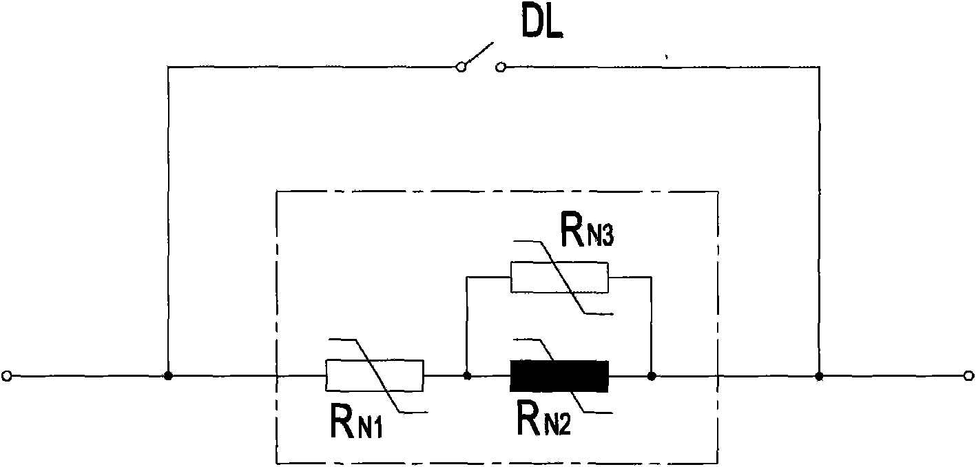 Protector for preventing interception over-voltage and arc reignition over-voltage of vacuum circuit breaker