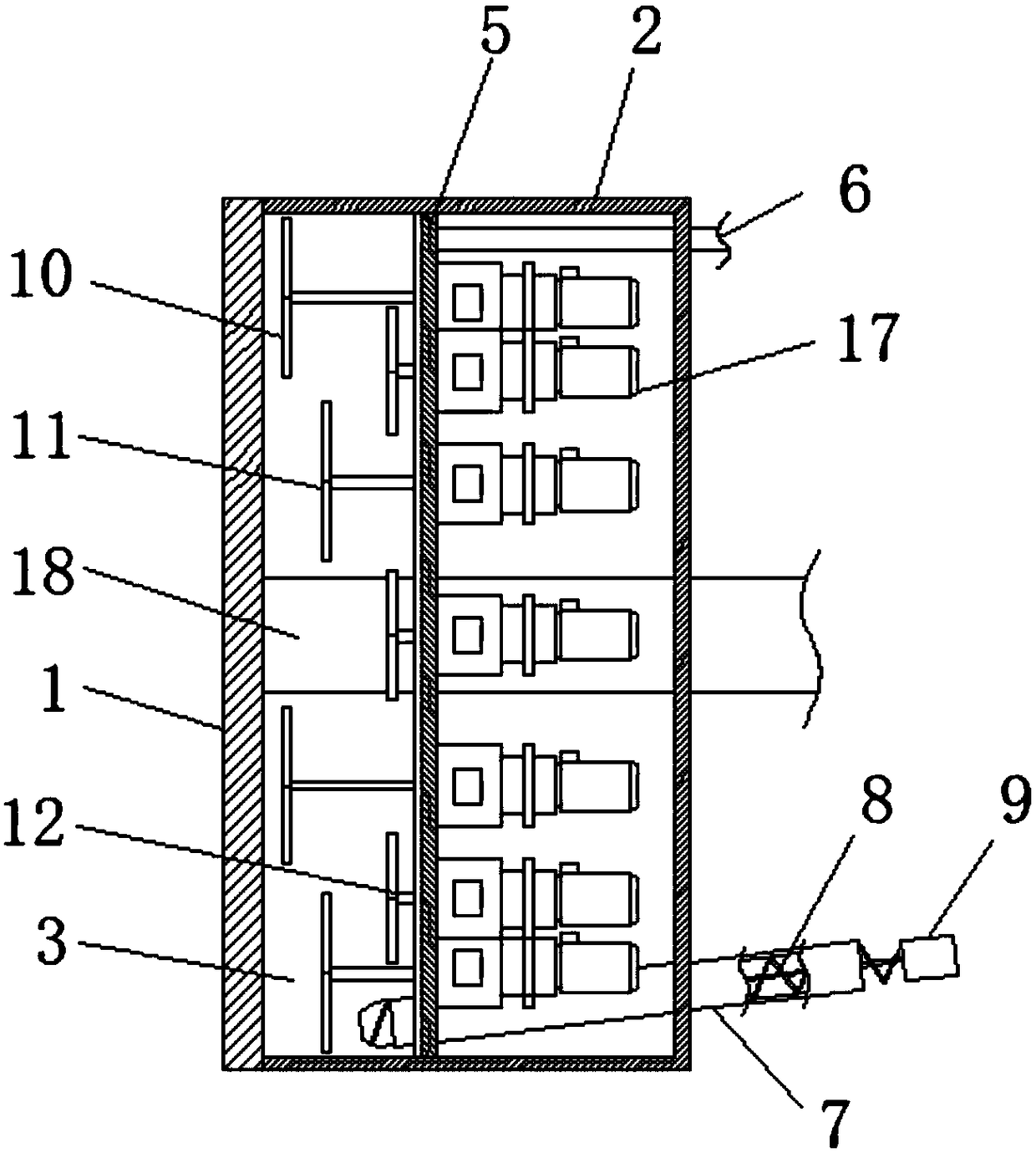 Anti-blocking muddy water type shield tunneling machine stirring device