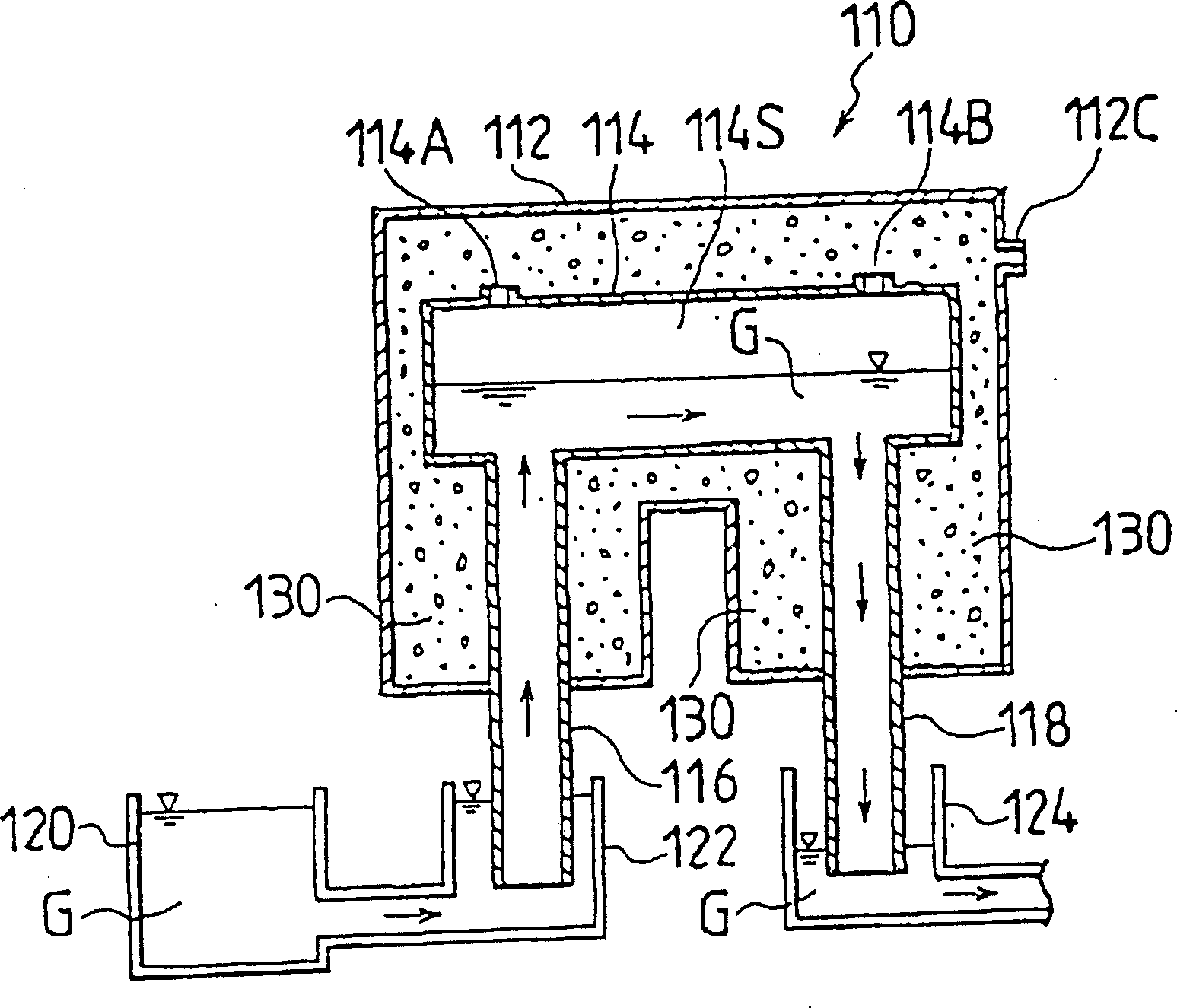 Vacuum degassing device of glass melt