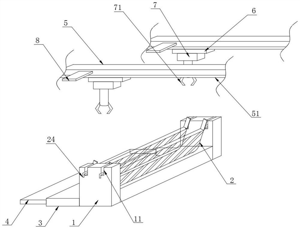 Riverway floating object clearing device