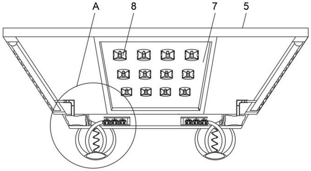 Waste extrusion device convenient to use