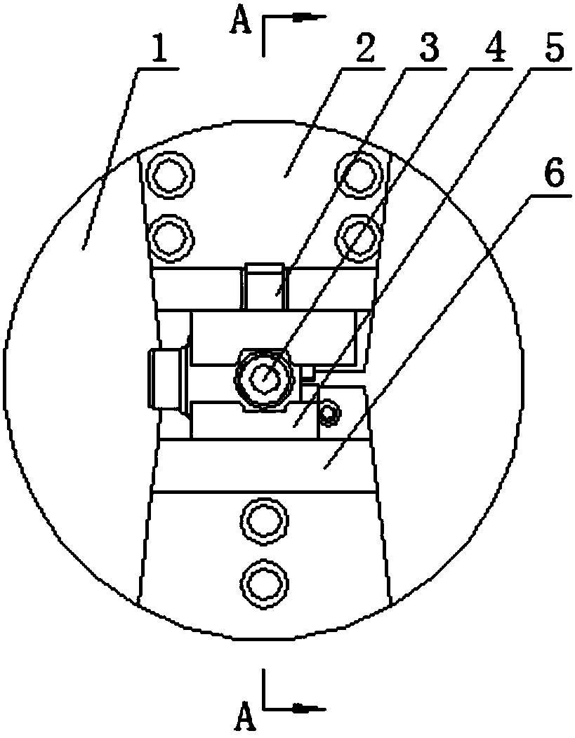 Revolving fixing and clamping device capable of improving processing accuracy