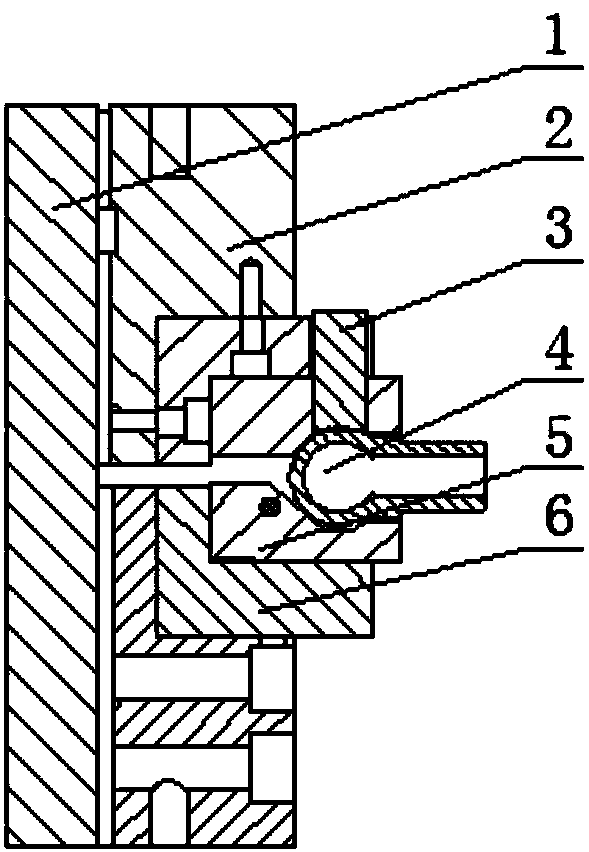 Revolving fixing and clamping device capable of improving processing accuracy