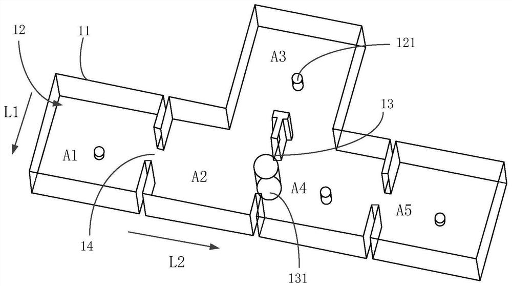 Communication equipment and waveguide filter thereof